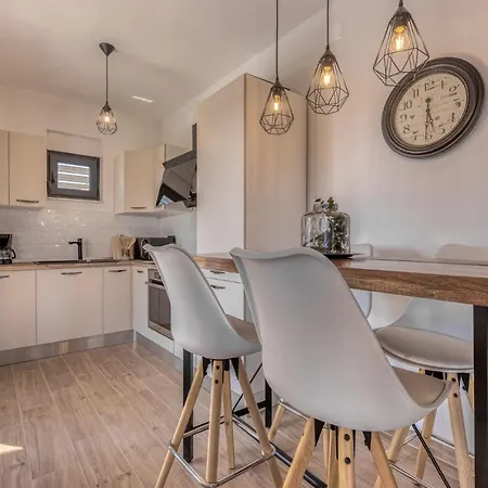 Aurana * Vrana (Zadar)